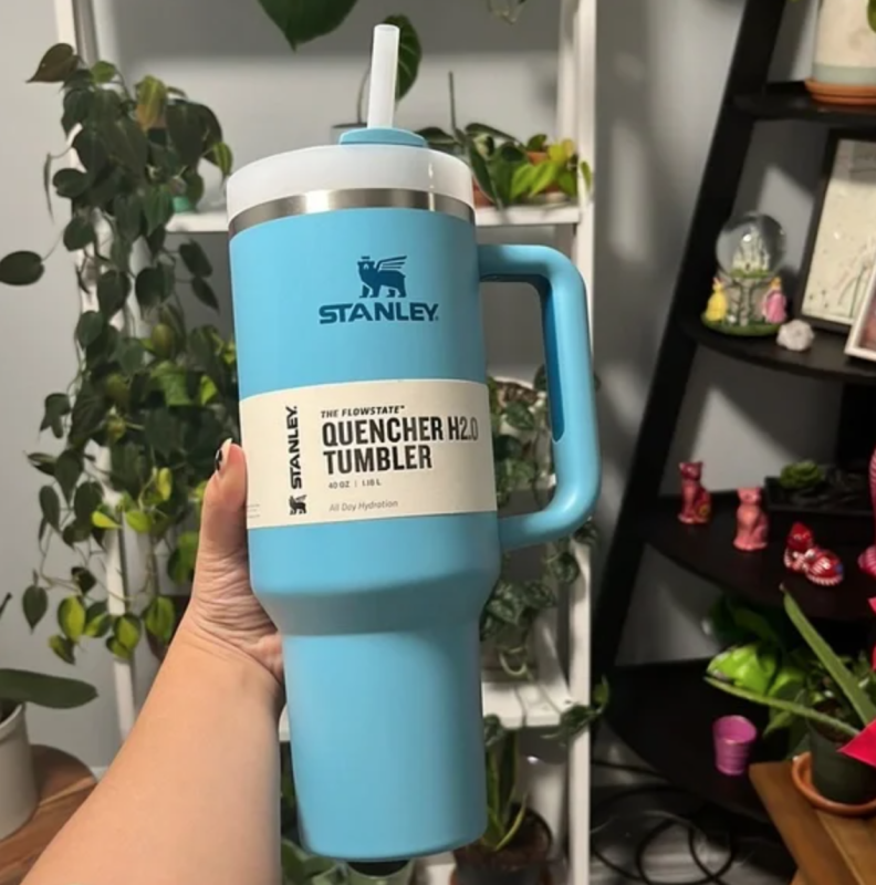Daniel Murray on X: In 2016, @StanleyBrand released the Stanley 40oz  Adventure Quencher insulated tumbler. It was a monster reusable cup with a  tapered bottom, a handle, and a screw-top lid with